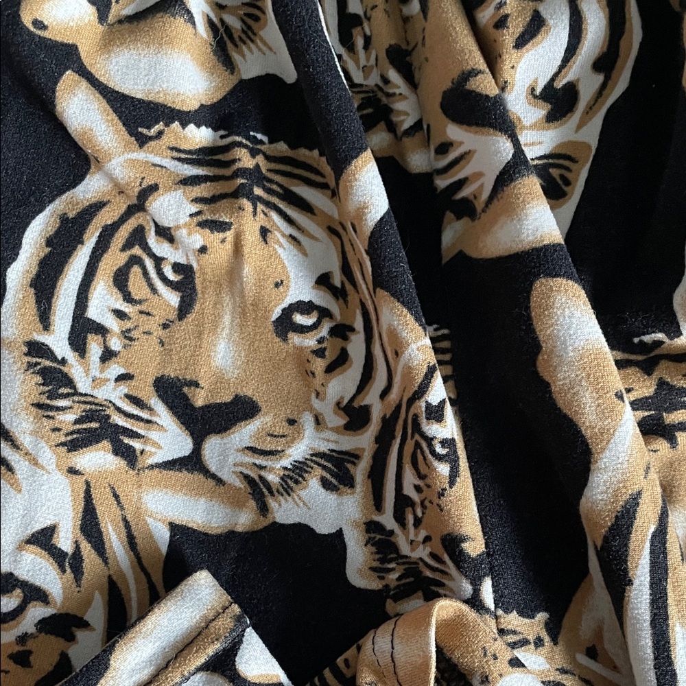Tiger Print Lounge Pants - Picture 2 of 5